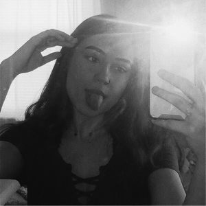 Meet your Posher, Mallory